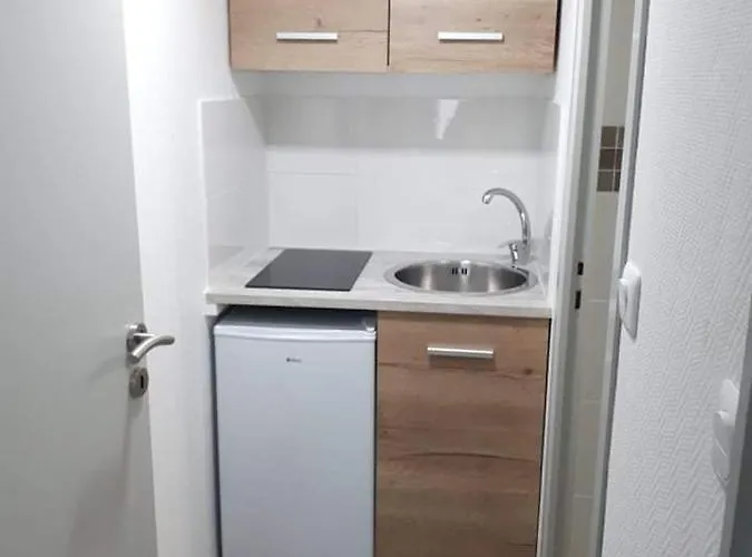 Studio refait à neuf.